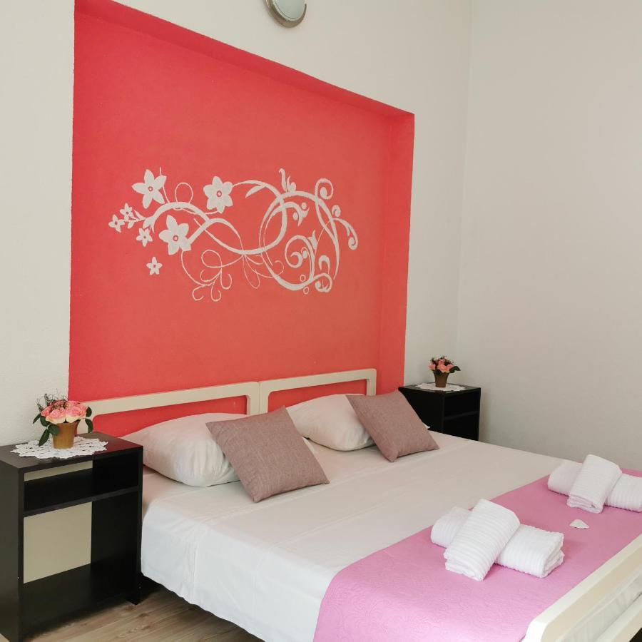 Apartmani Zuzana Baška Voda Exterior foto